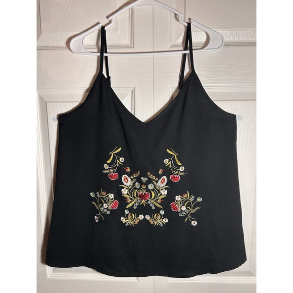 Tecrew Tops - TECREW Women's Black Floral Date Night Out Embroidered Cami Sz L